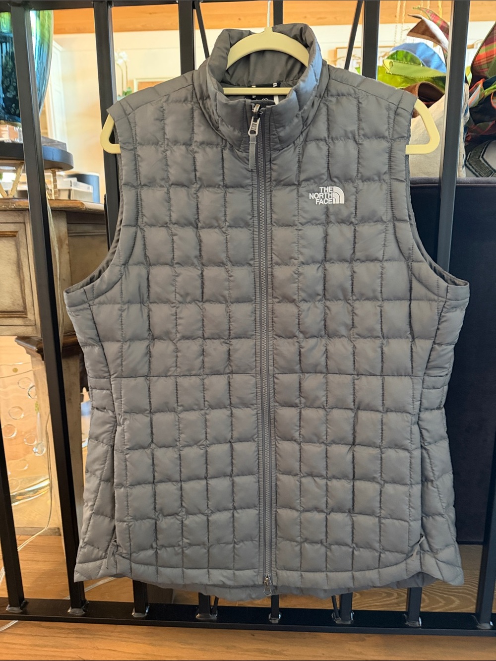 The North Face Women's Gray Quilted Insulated Vest